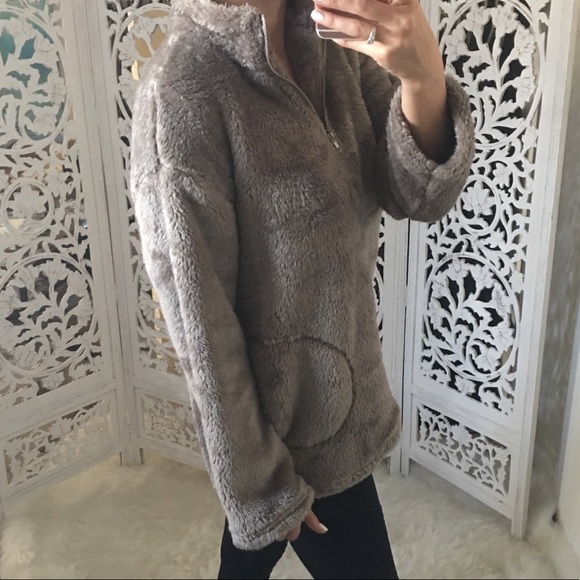 Plush Faux Fur Pullover - Picture 7 of 9